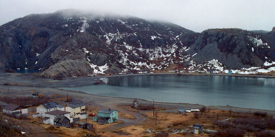 Tilt Cove, mei 2004. Copyright (c) 2004, Edwin Neeleman