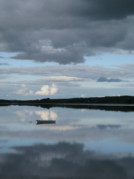 Red Indian Lake, augustus 2008. Copyright (c) 2008 Hilda van der Lee